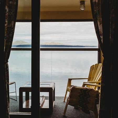 The Oceanfront Hotel Sointula Екстериор снимка