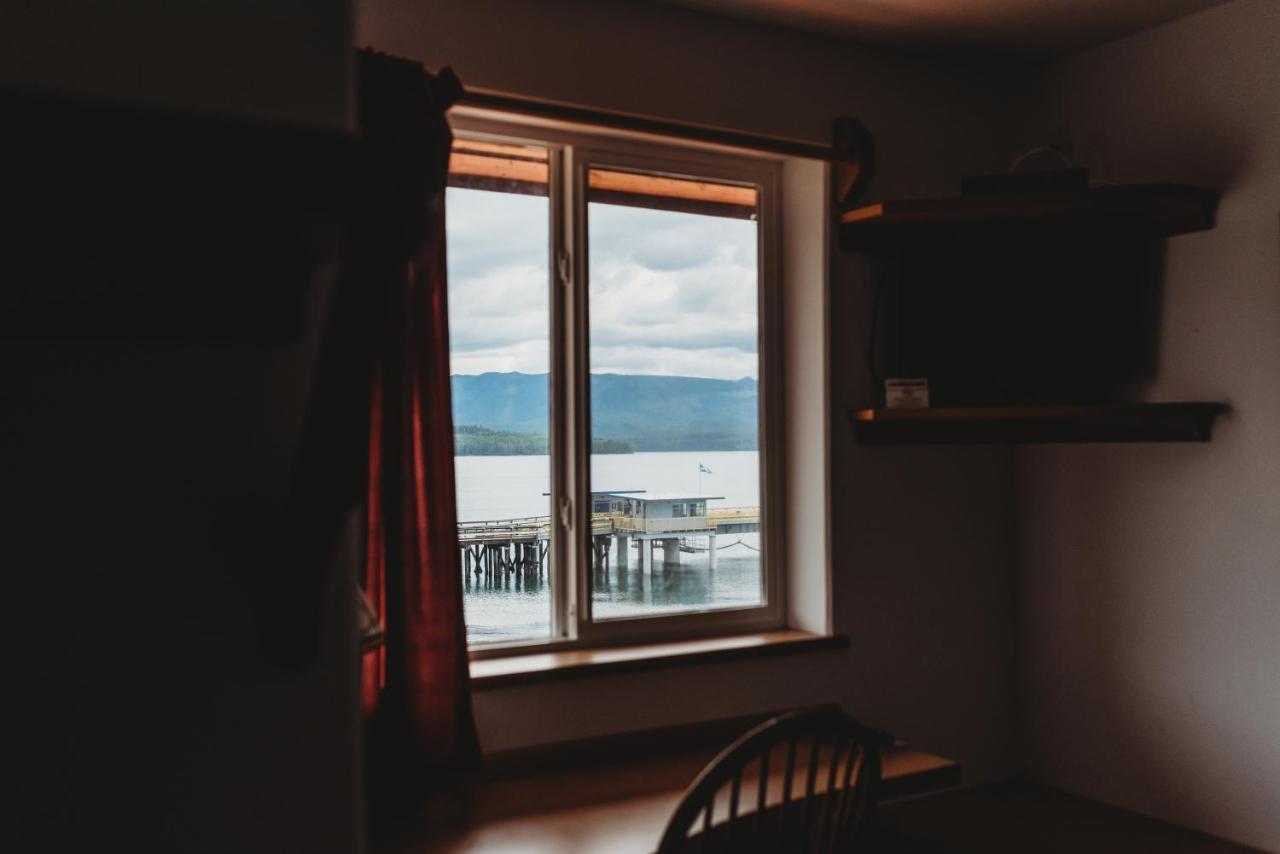 The Oceanfront Hotel Sointula Екстериор снимка