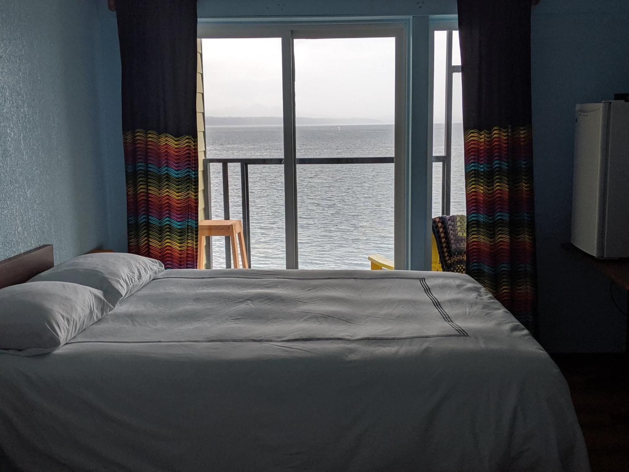 The Oceanfront Hotel Sointula Екстериор снимка
