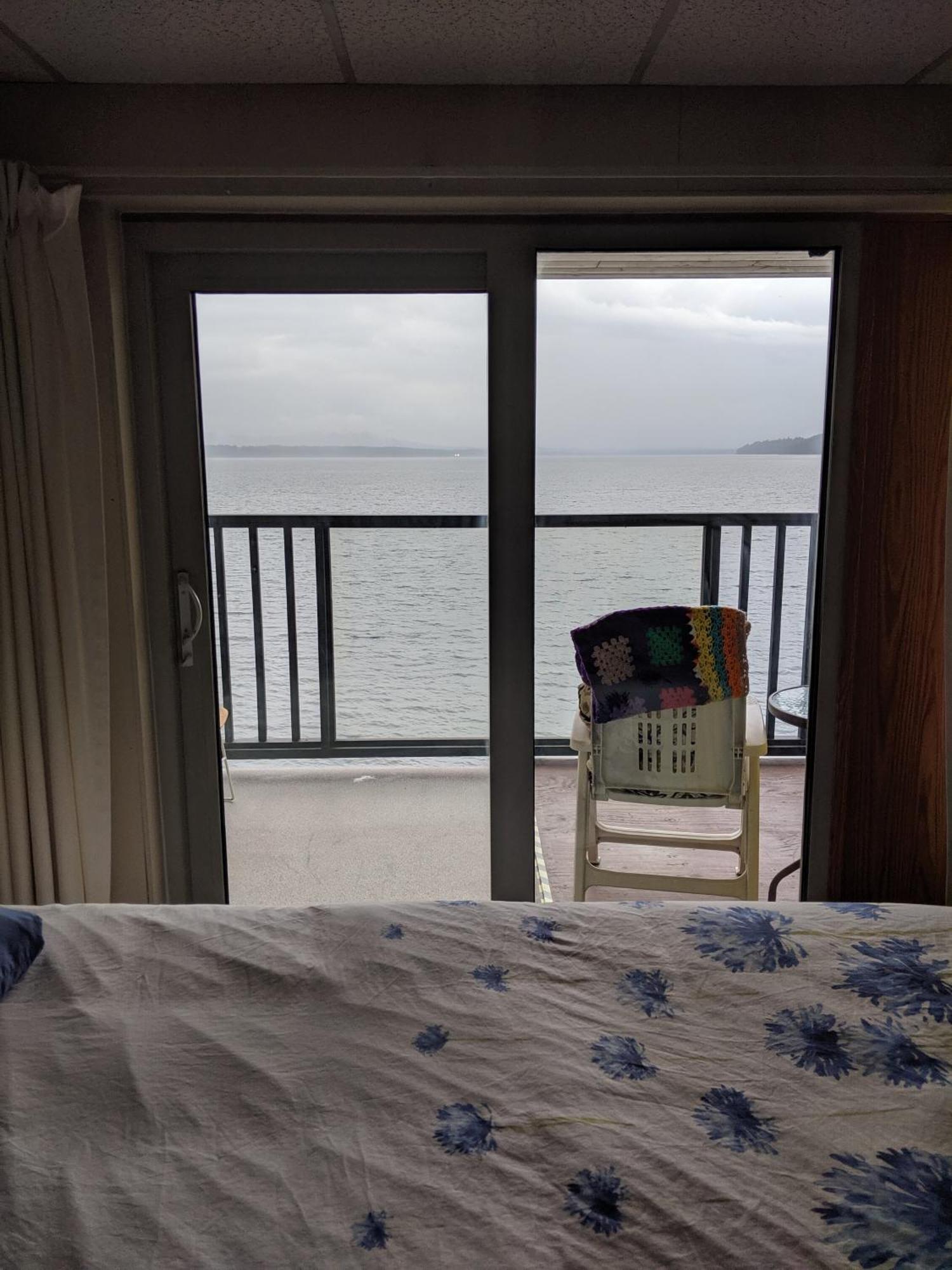 The Oceanfront Hotel Sointula Екстериор снимка